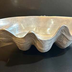 Vintage Large King Arthur Clam Shell Dish Bowl Dish Silver Metallic